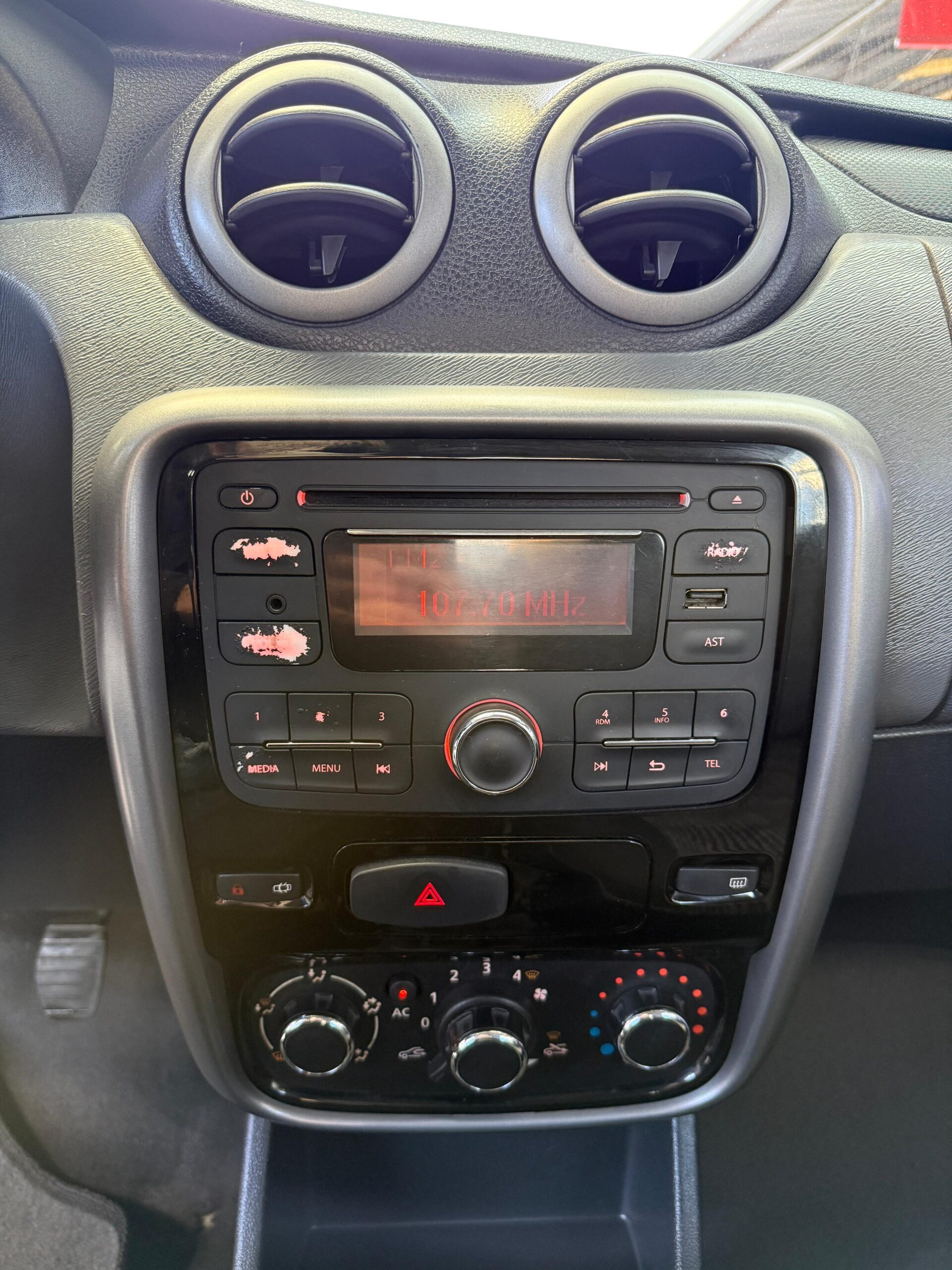 RENAULT – LOGAN DYNAMIC AC 1.6 5p 4×2 TM