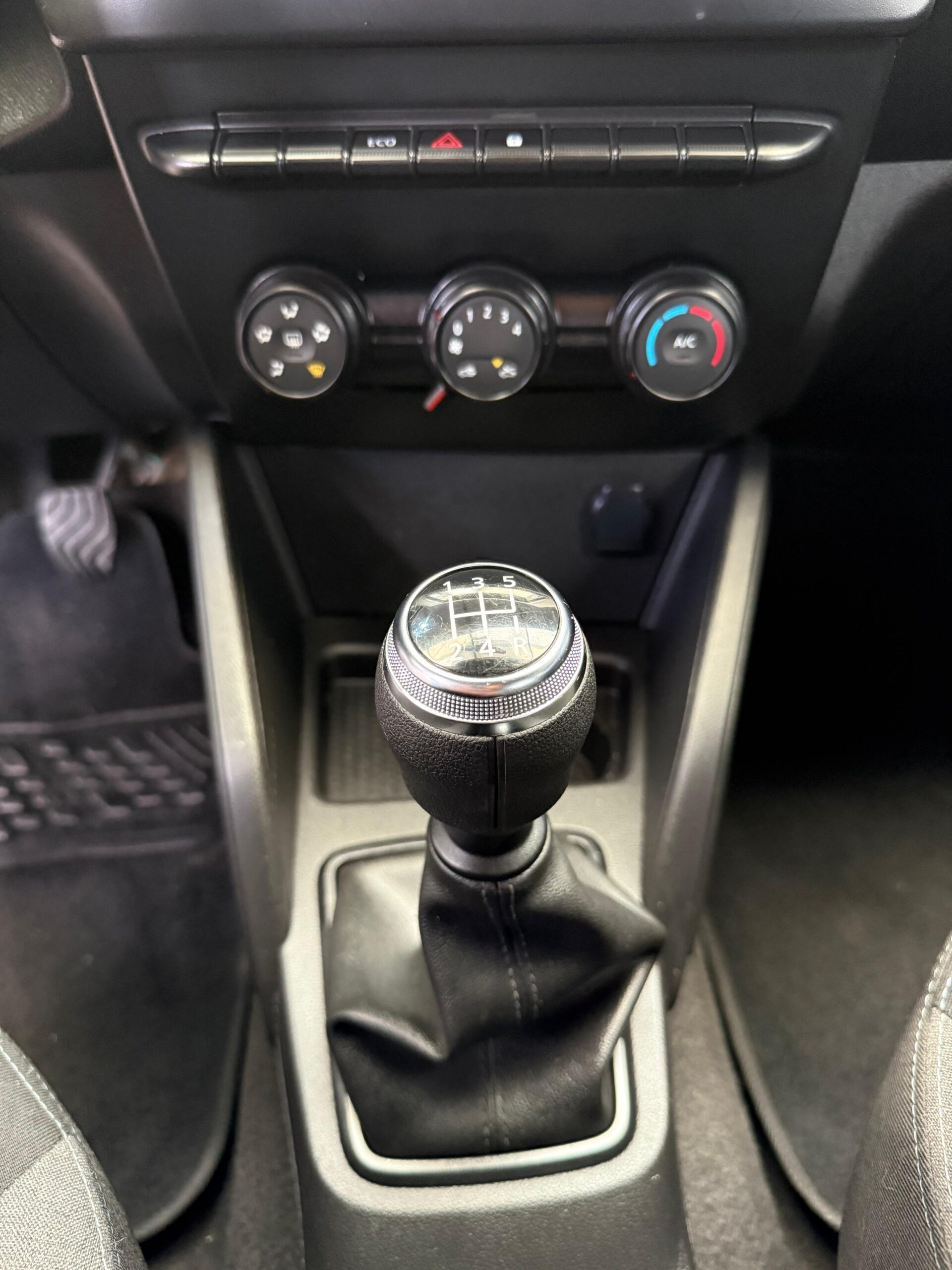 RENAULT – DUSTER ZEN AC 1.6 5p 4×2 TM