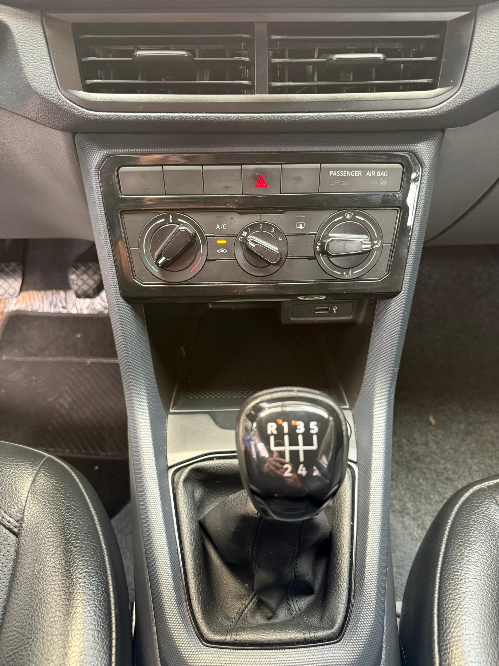 VOLKSWAGEN – T-CROSS AC 1.6 5p 4×2 TM