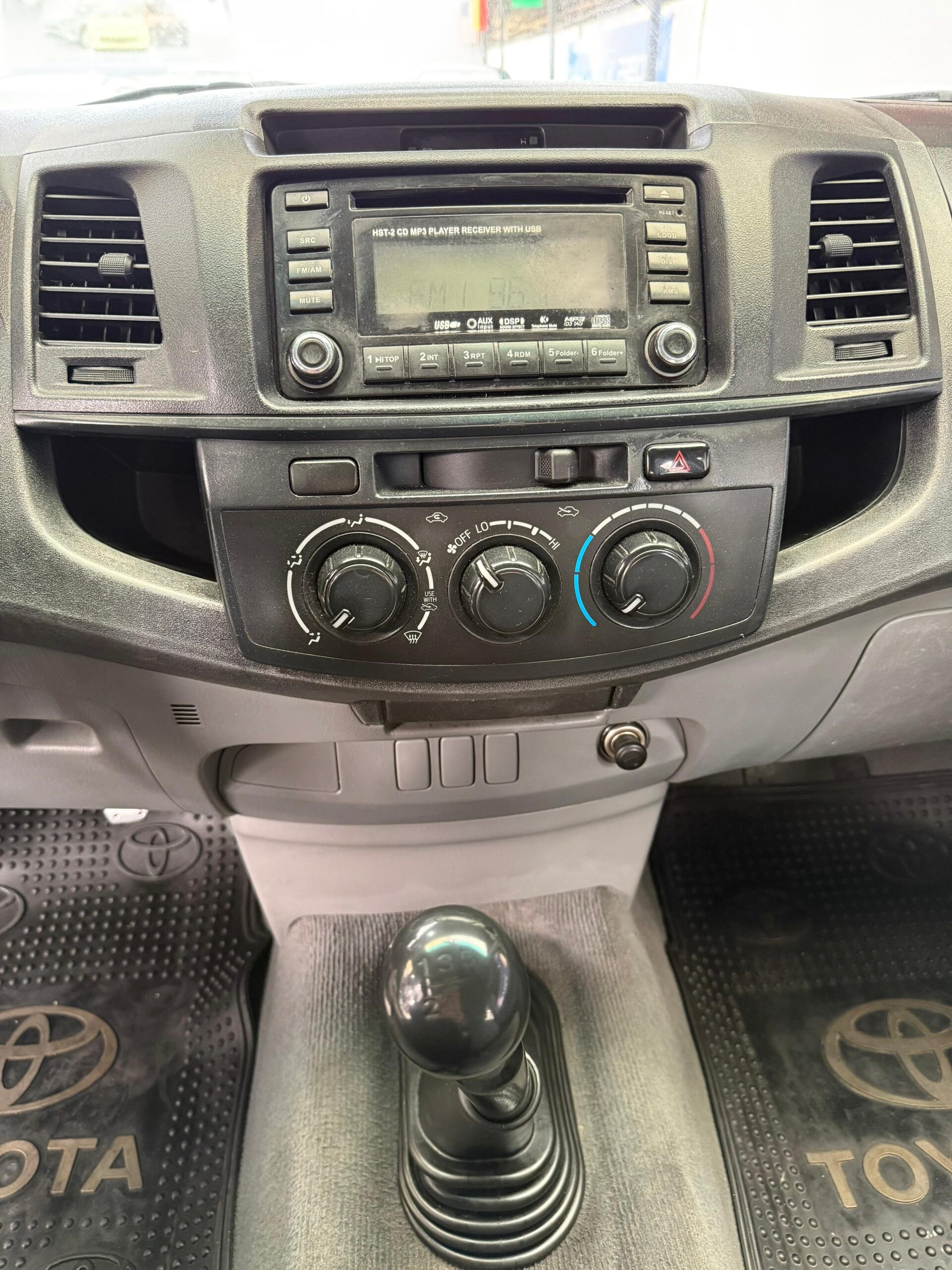 TOYOTA – HILUX CD 2.7 4×2 TM