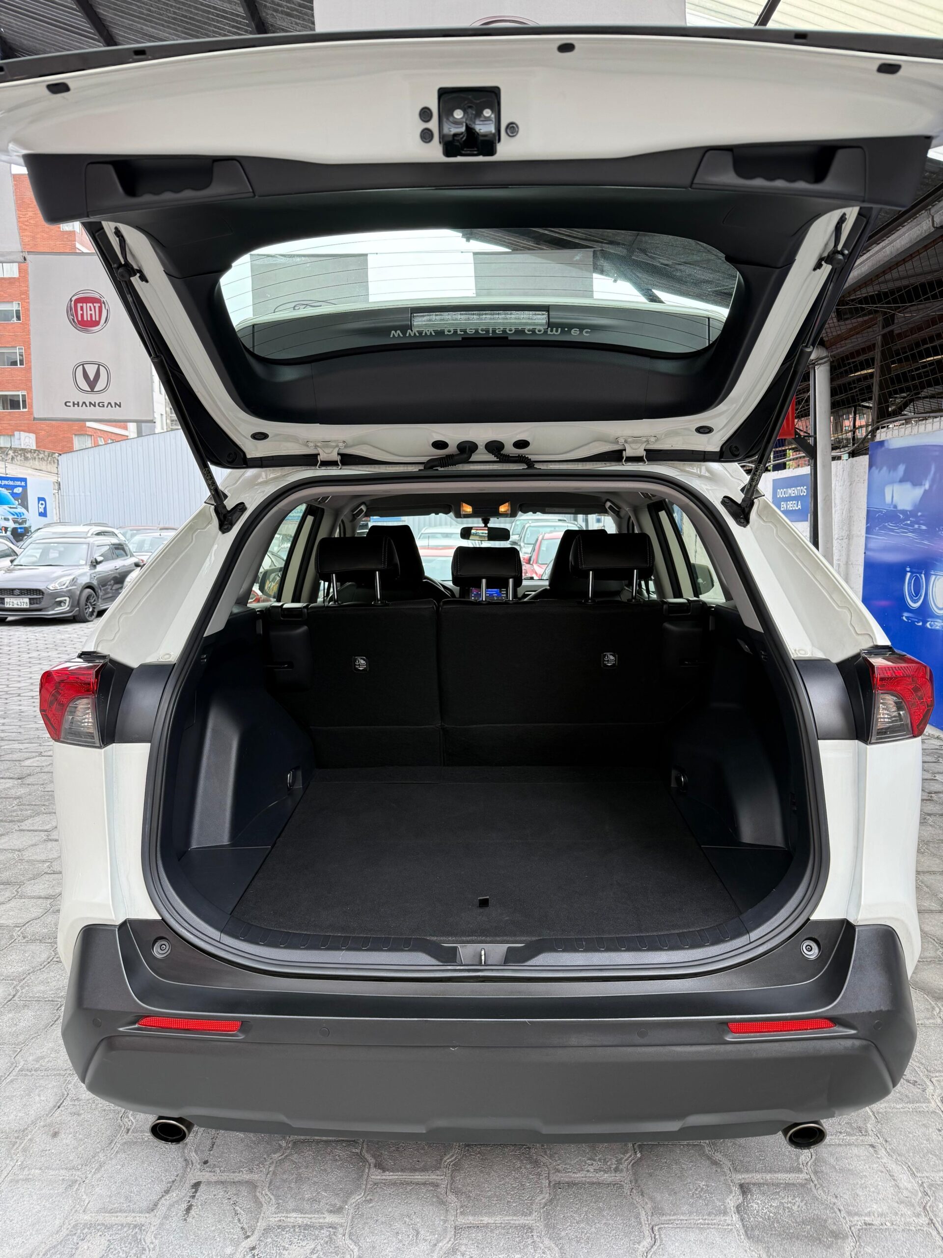 TOYOTA – RAV4 CVT AC 2.0 5p 4×2 TA