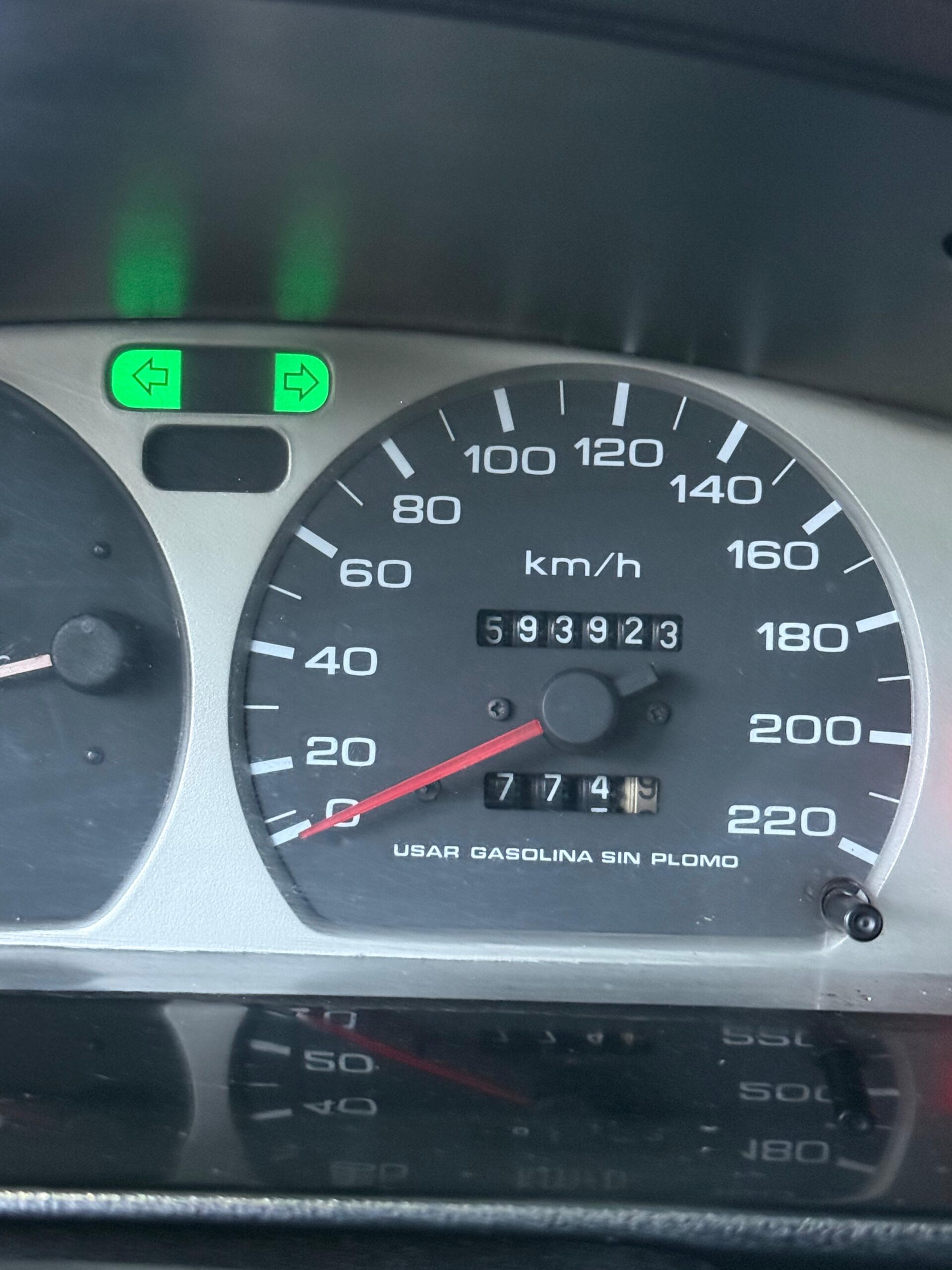 NISSAN – SENTRA 1.6 5P 4×2 TM