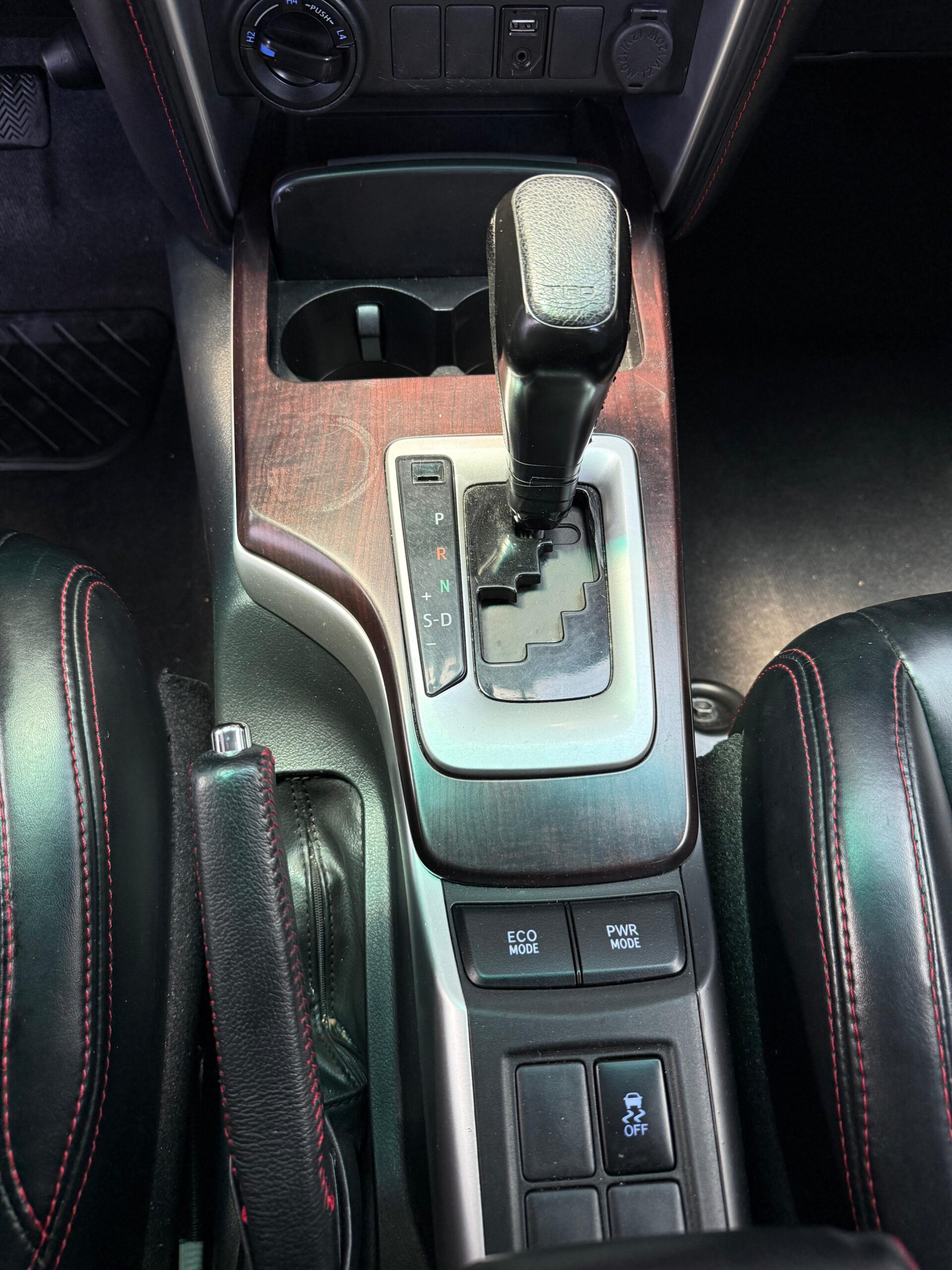 TOYOTA – FORTUNER AC 4.0 5p 4×4 TA