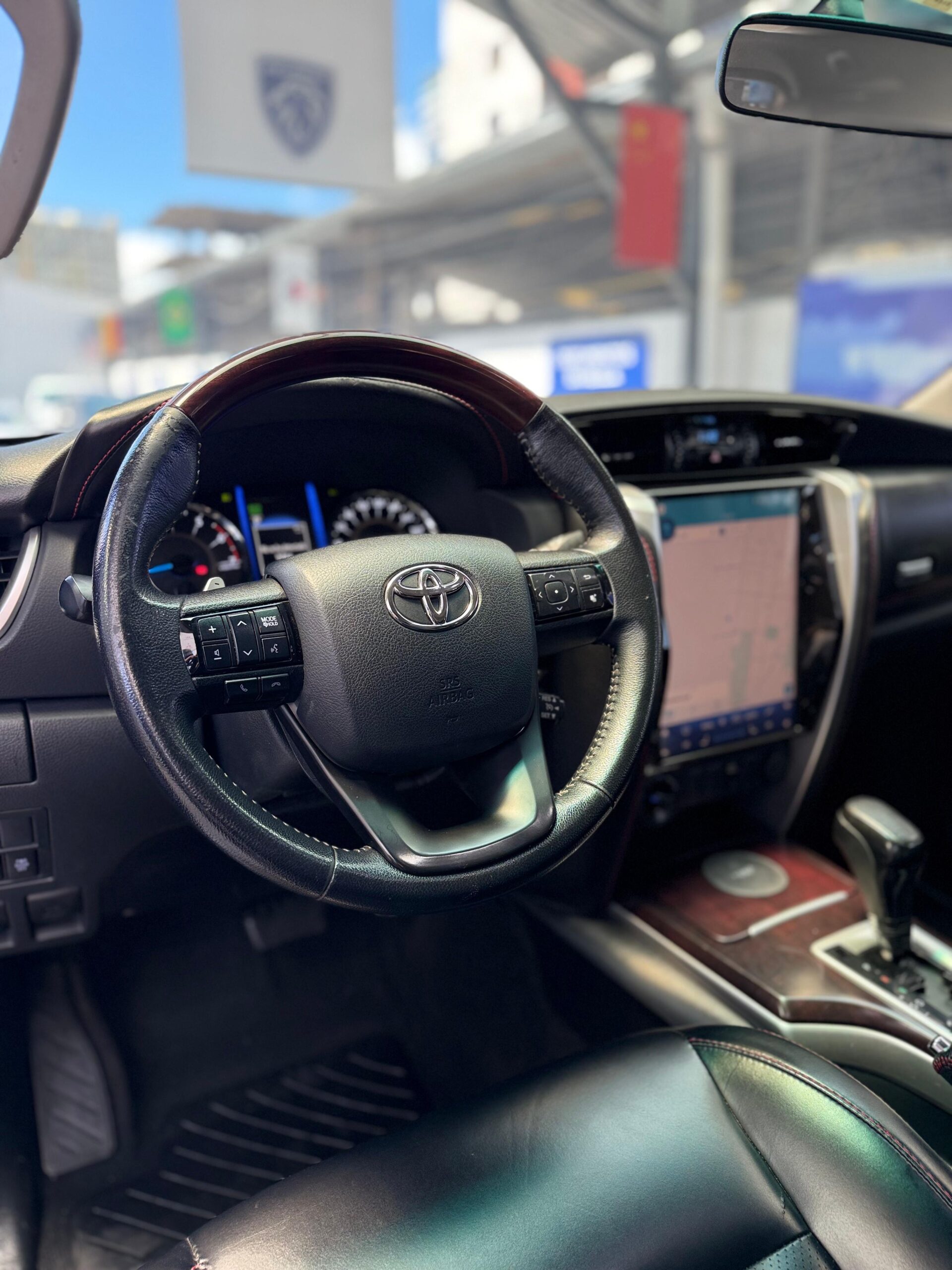 TOYOTA – FORTUNER AC 4.0 5p 4×4 TA