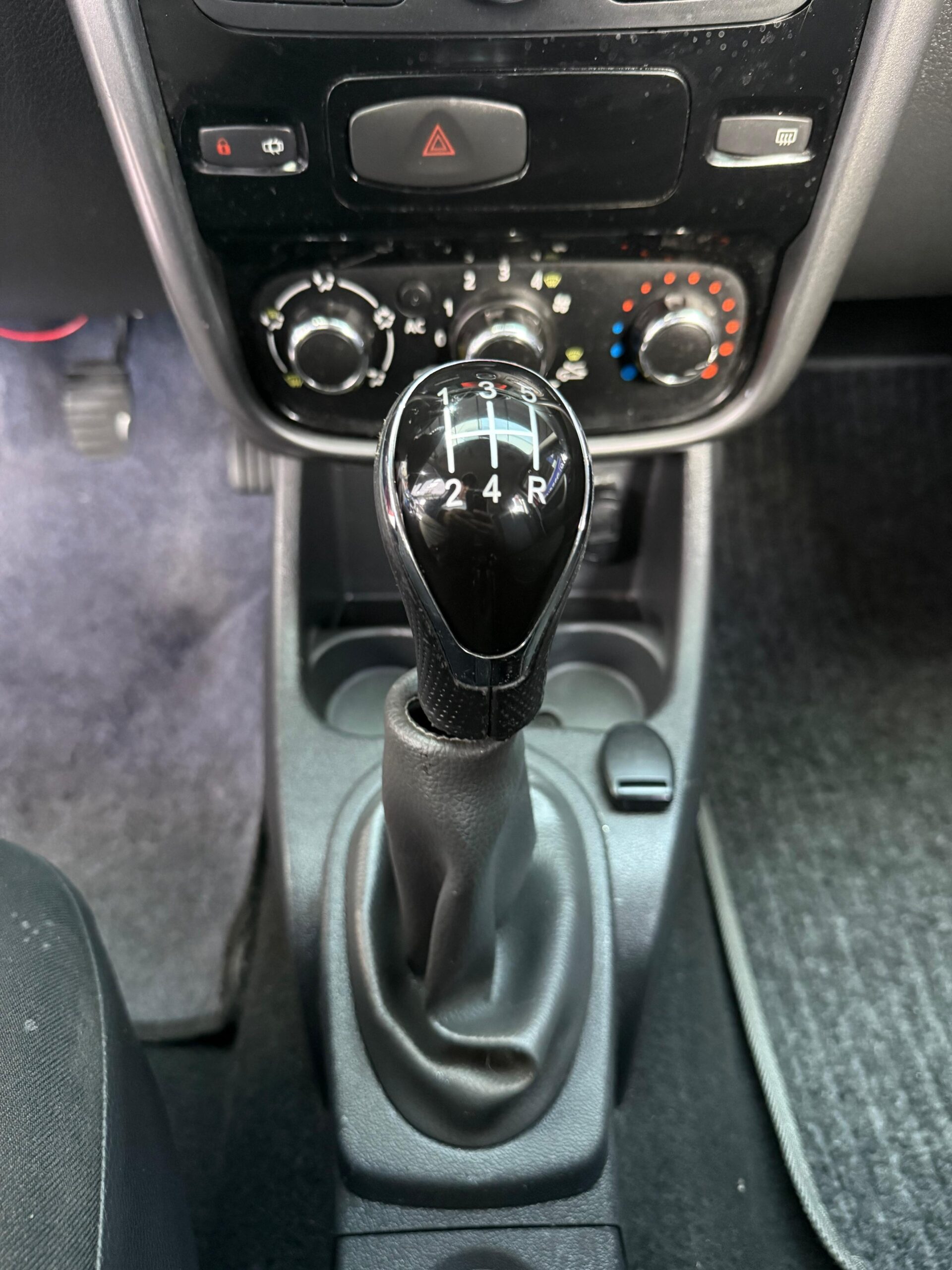 RENAULT – SANDERO AC 1.6 5p 4×2 TM