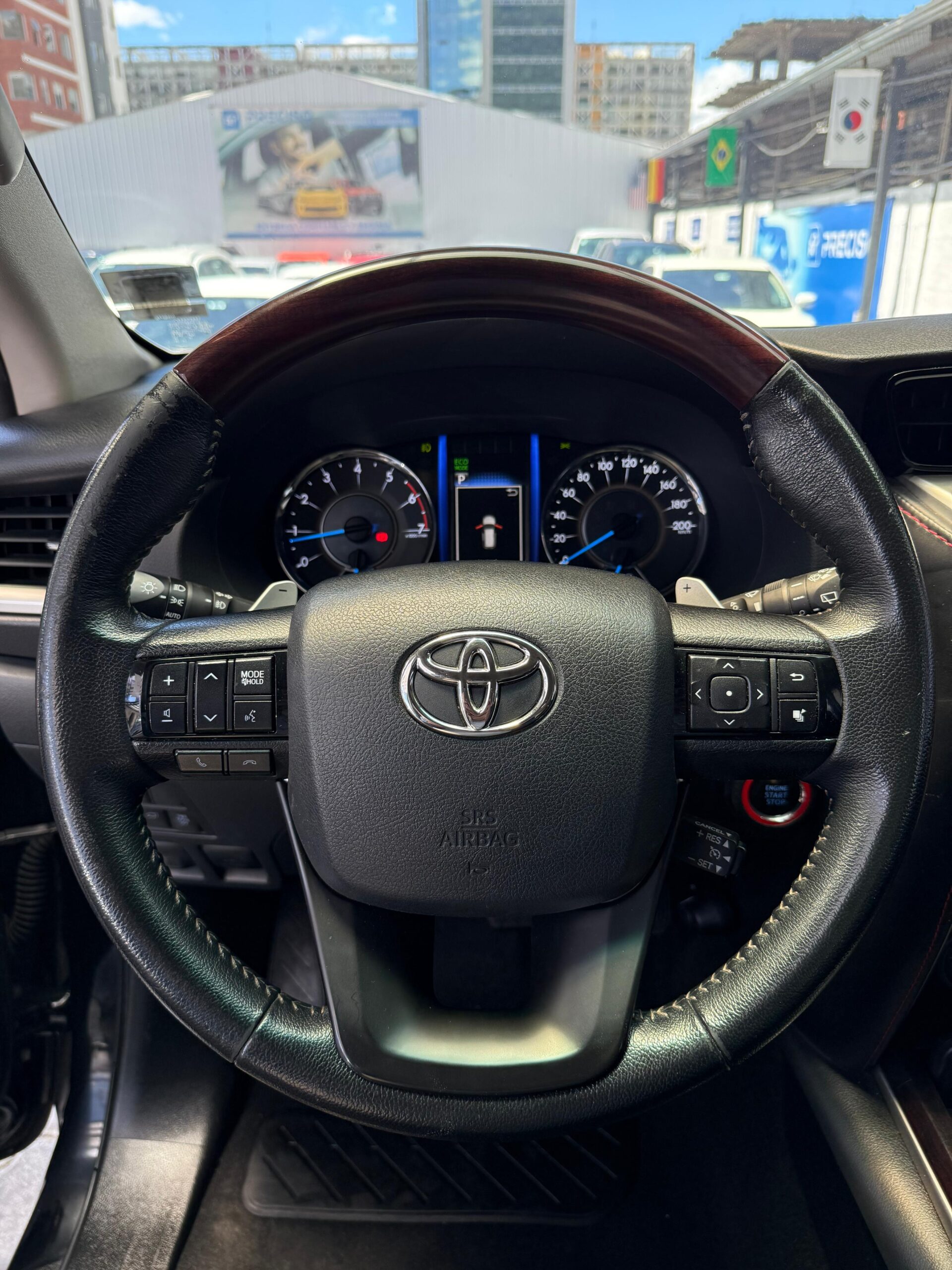 TOYOTA – FORTUNER AC 4.0 5p 4×4 TA