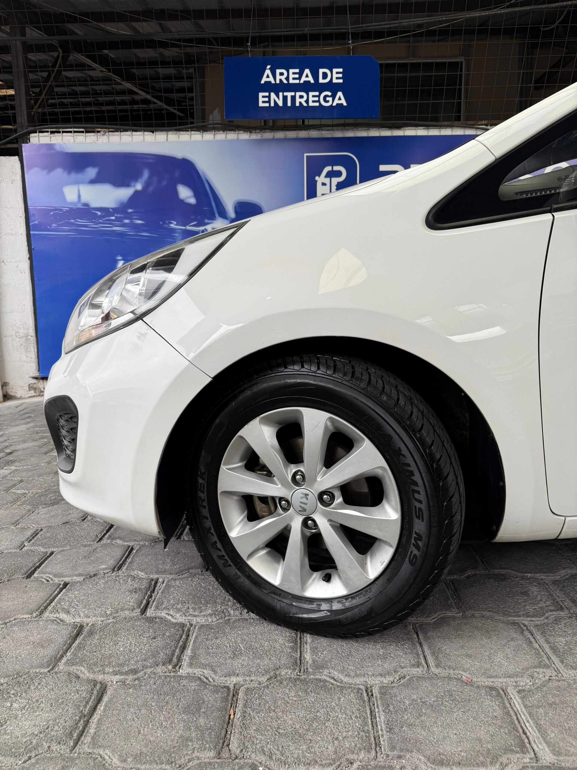 KIA – RIO HATCHBACK EX AC 1.6 5p 4×2 TM