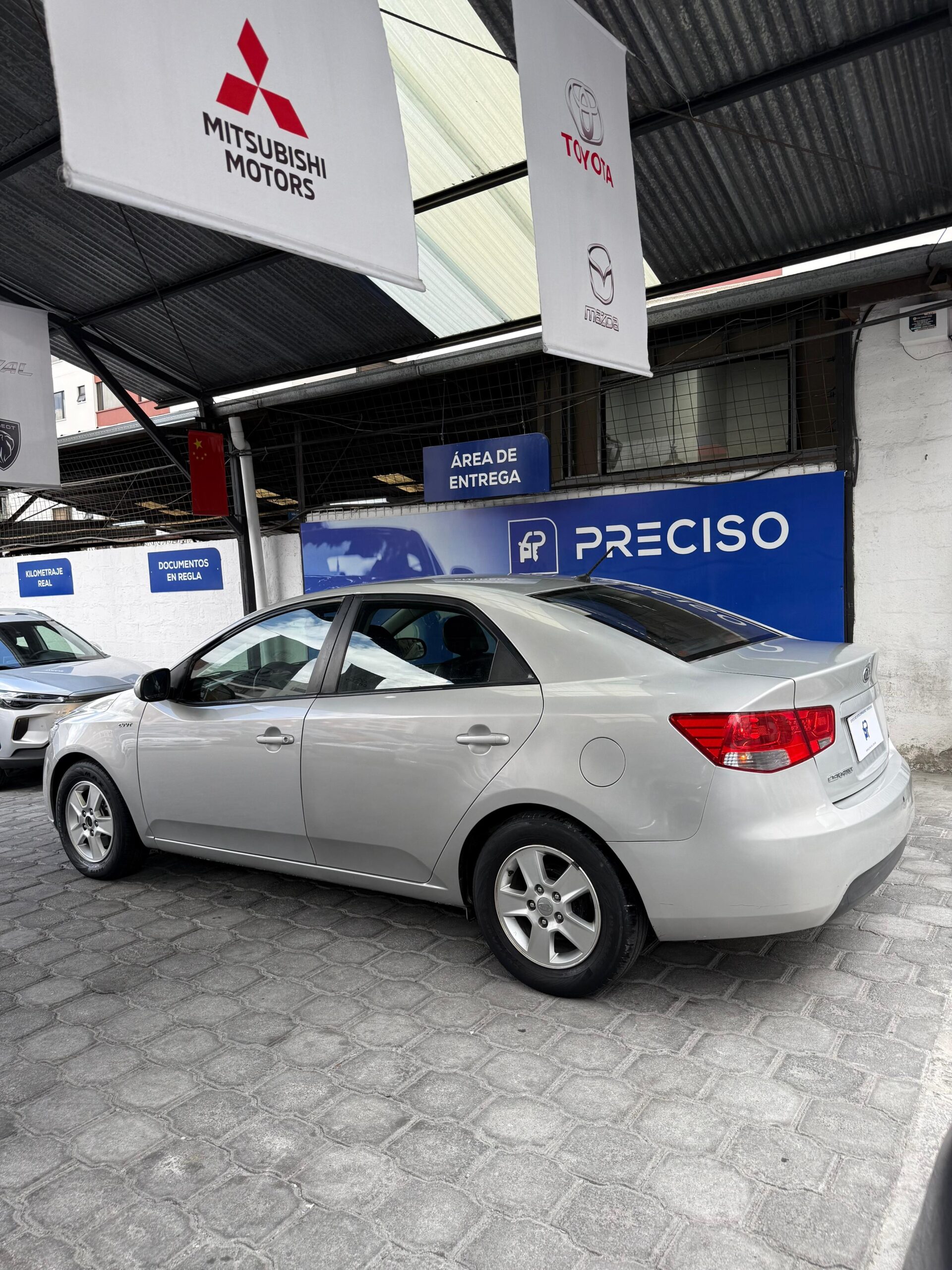 KIA – CERATO LX AC 1.6 5p 4×2 TA