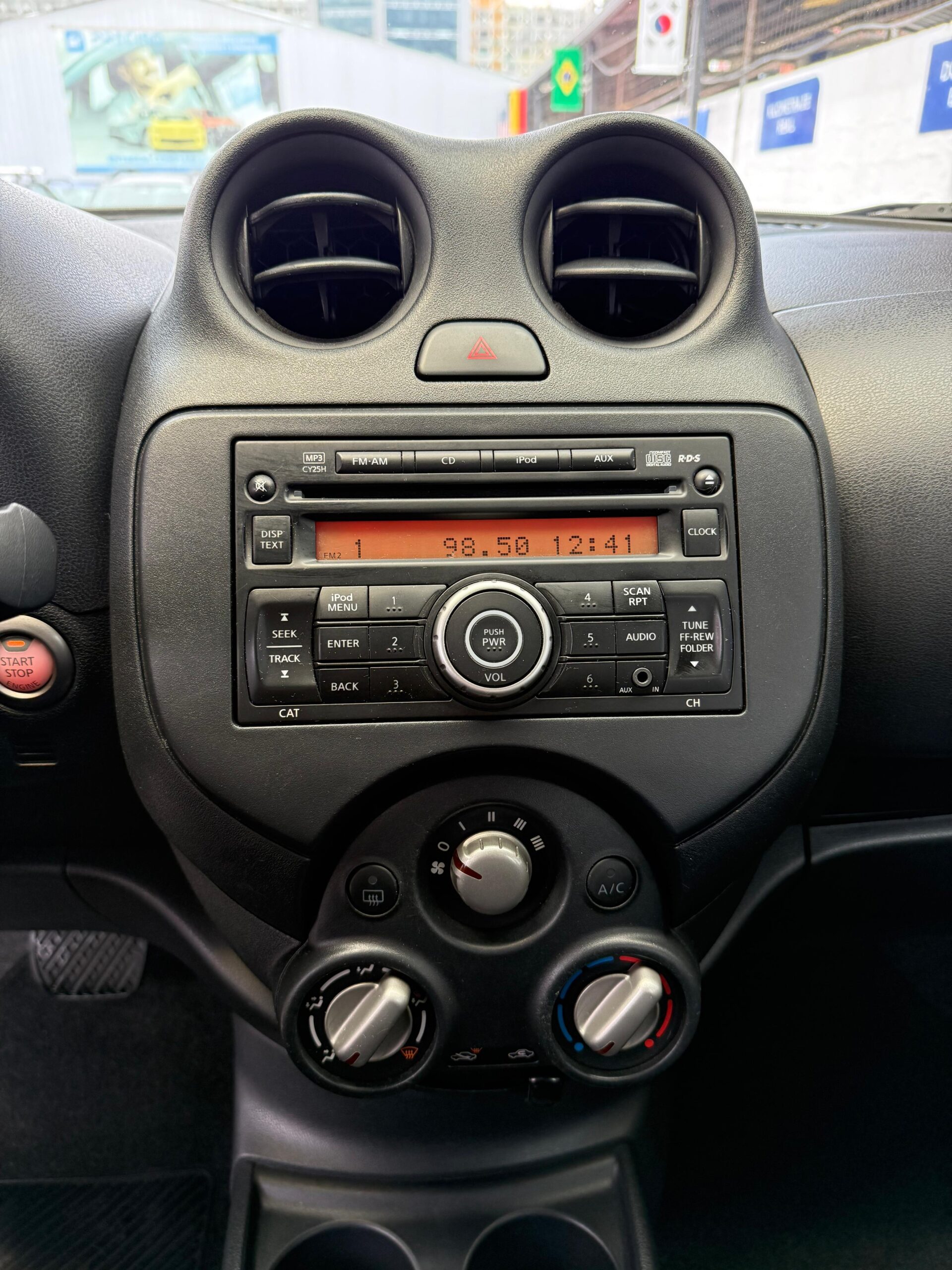 NISSAN – VERSA AC 1.6 5p 4×2 TA