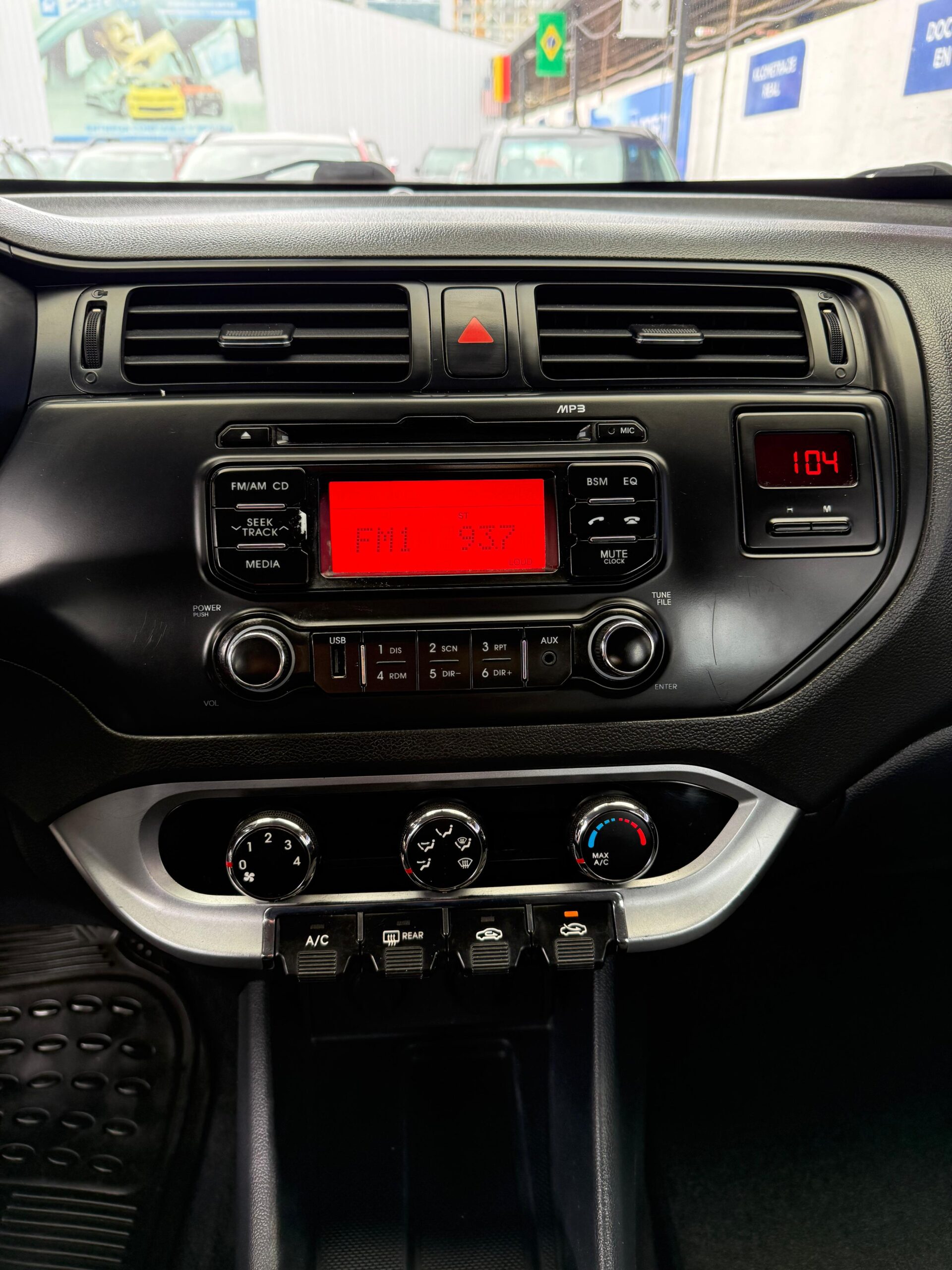 KIA – RIO HATCHBACK EX AC 1.6 5p 4×2 TM