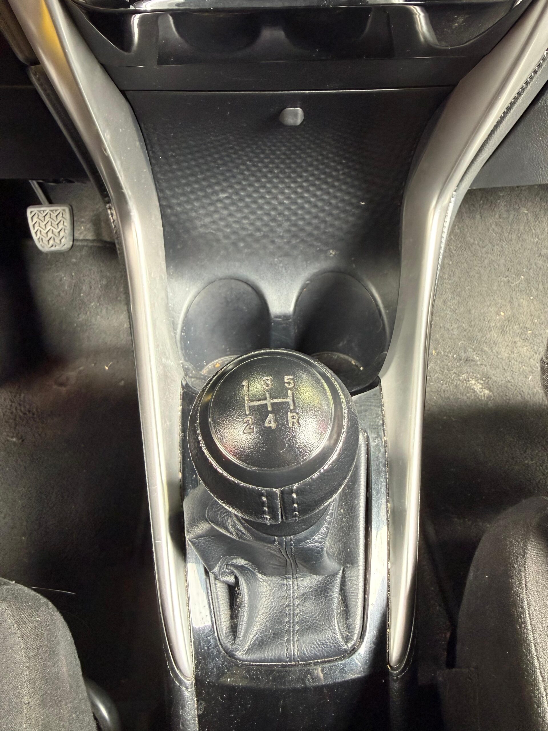 TOYOTA – YARIS SD AC 1.5 5P 4X2 TM