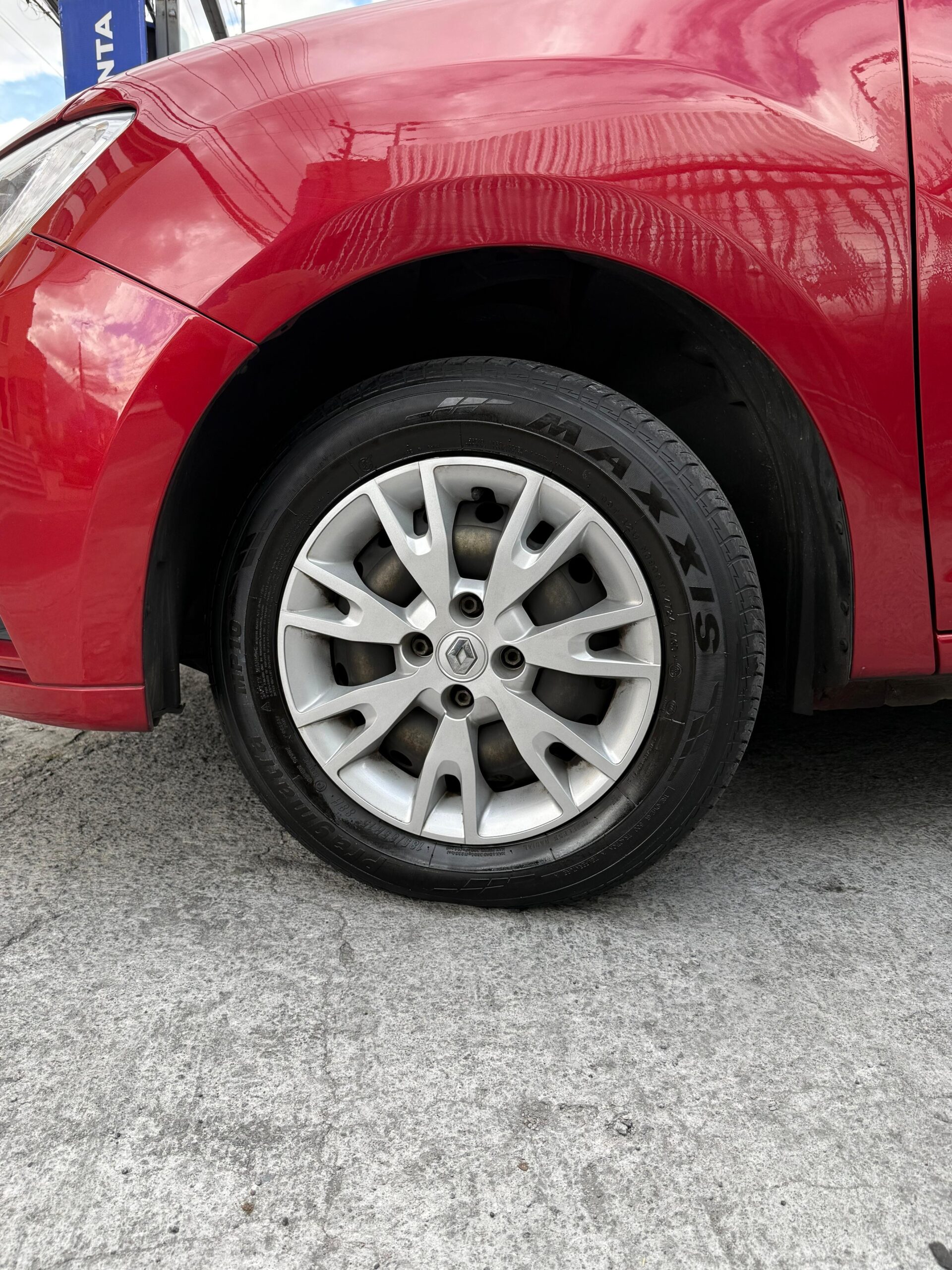 RENAULT – SANDERO AC 1.6 4×2 TM
