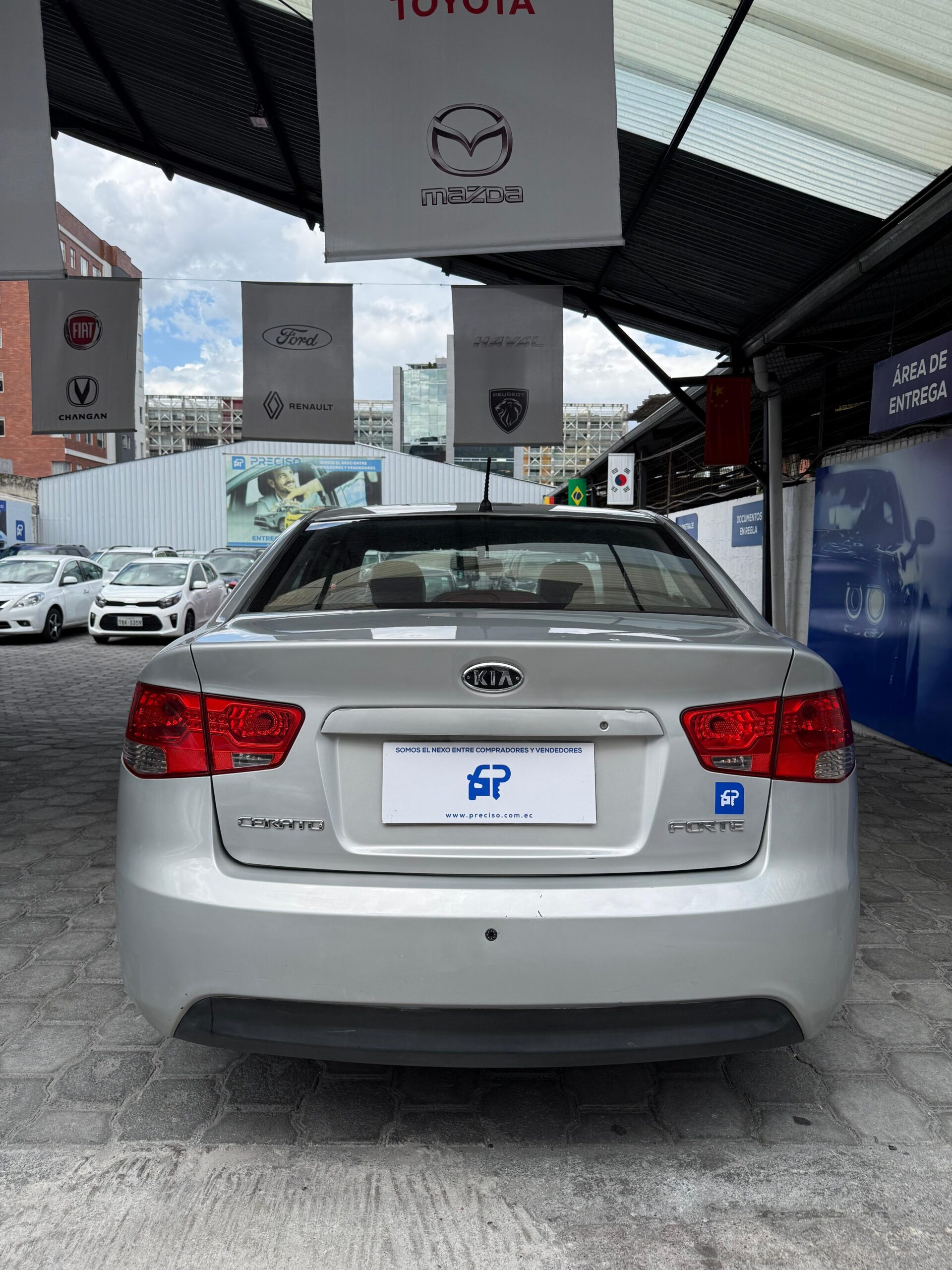 KIA – CERATO LX AC 1.6 5p 4×2 TA