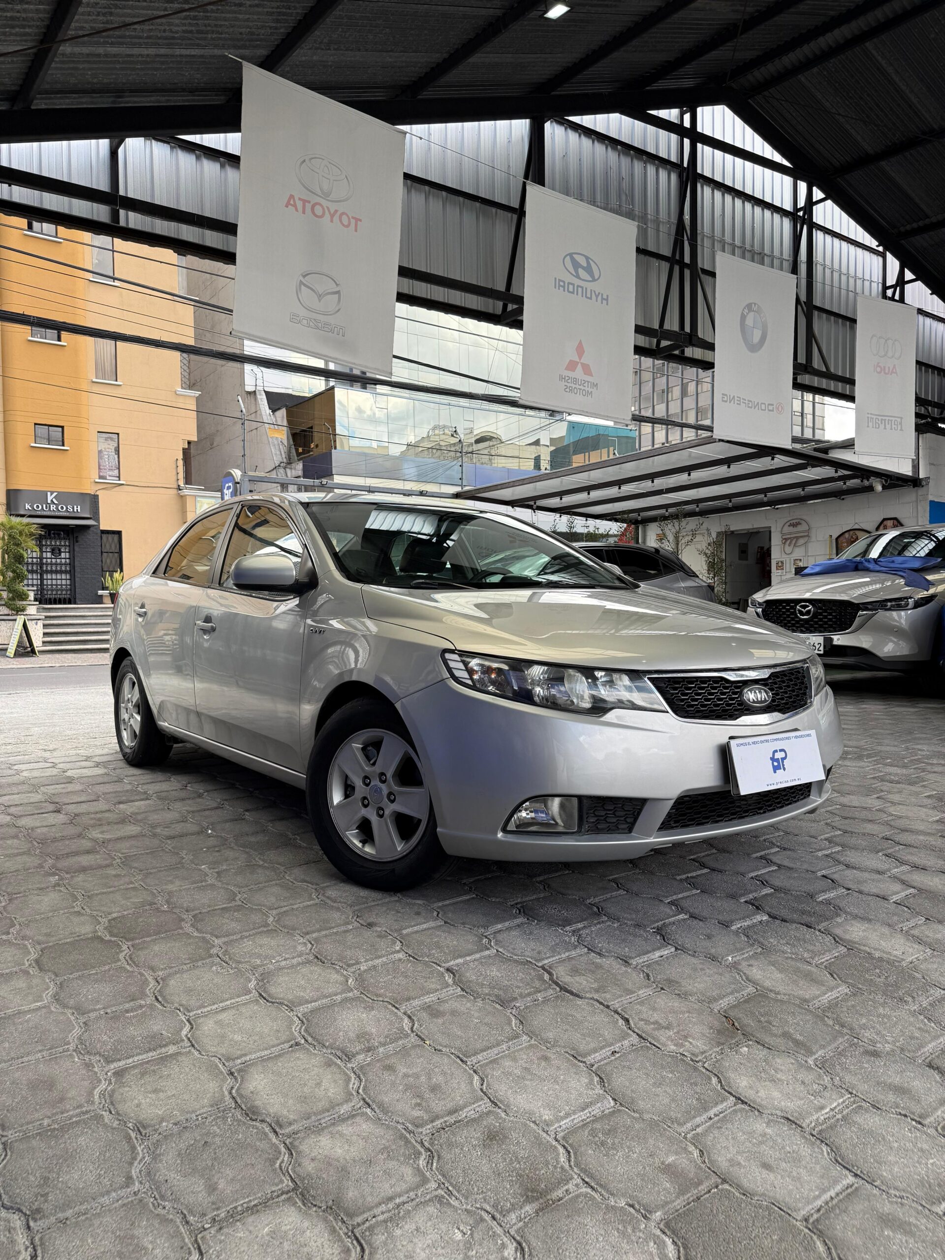 KIA – CERATO LX AC 1.6 5p 4×2 TA
