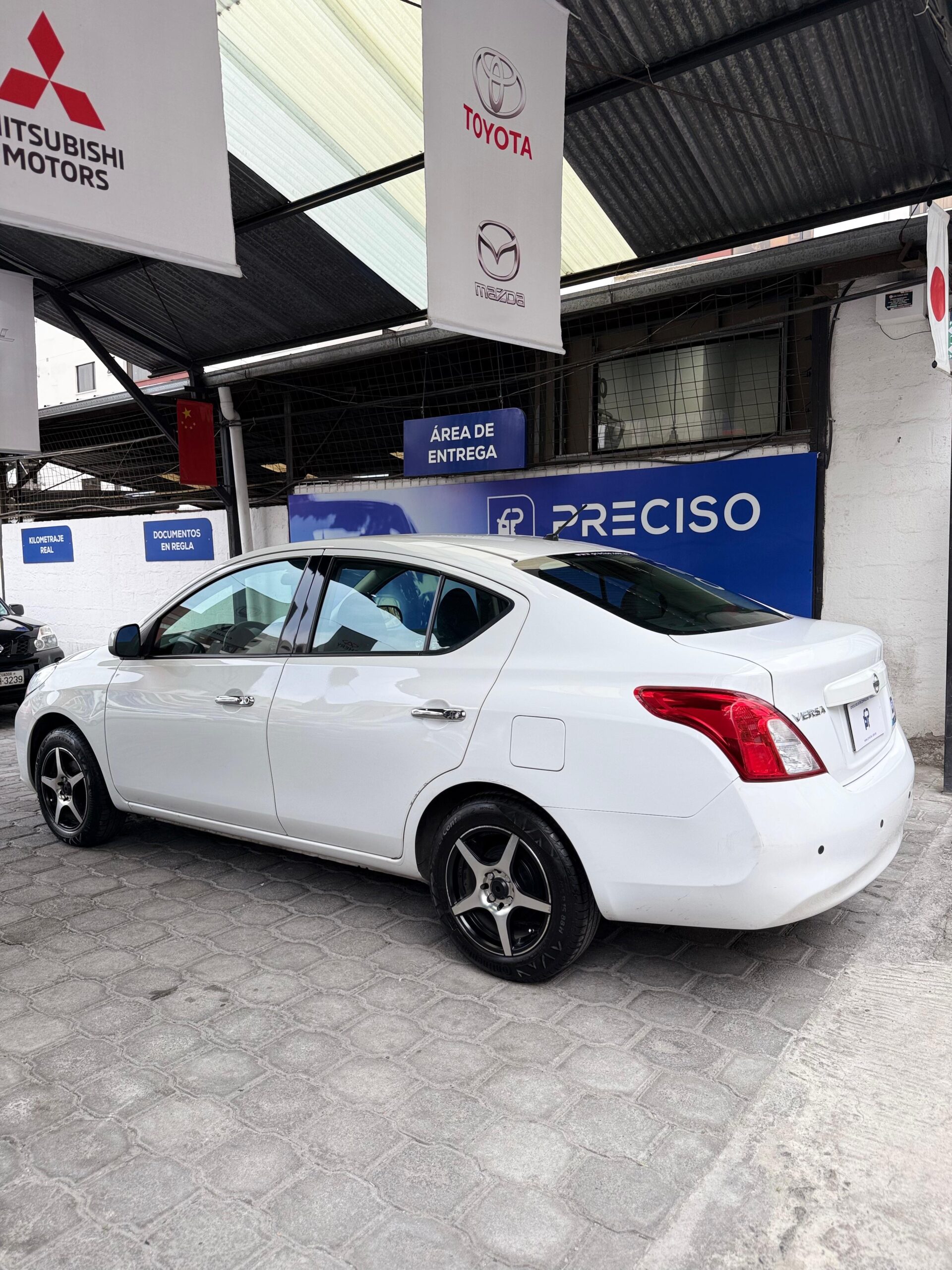 NISSAN – VERSA AC 1.6 5p 4×2 TA