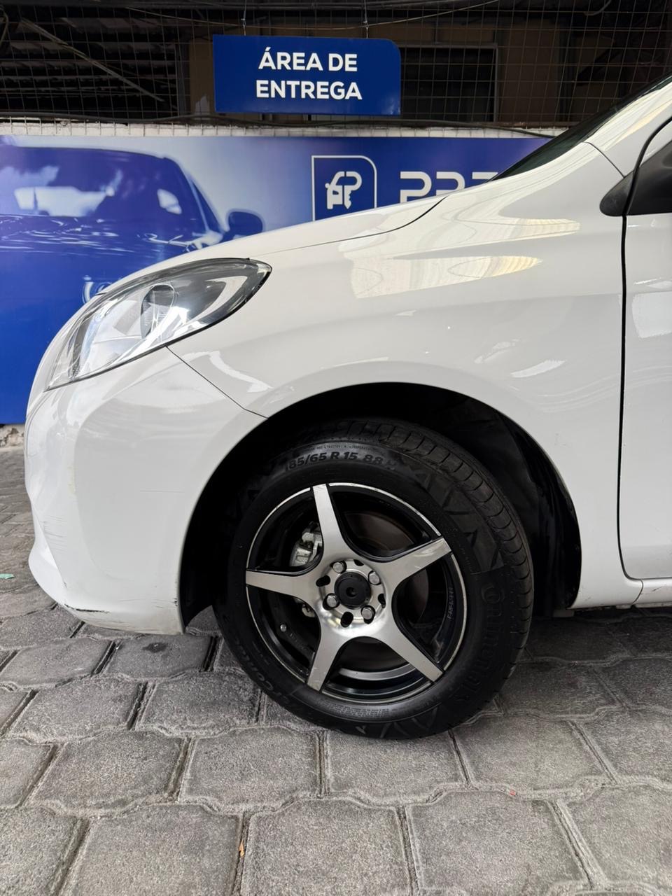 NISSAN – VERSA AC 1.6 5p 4×2 TA