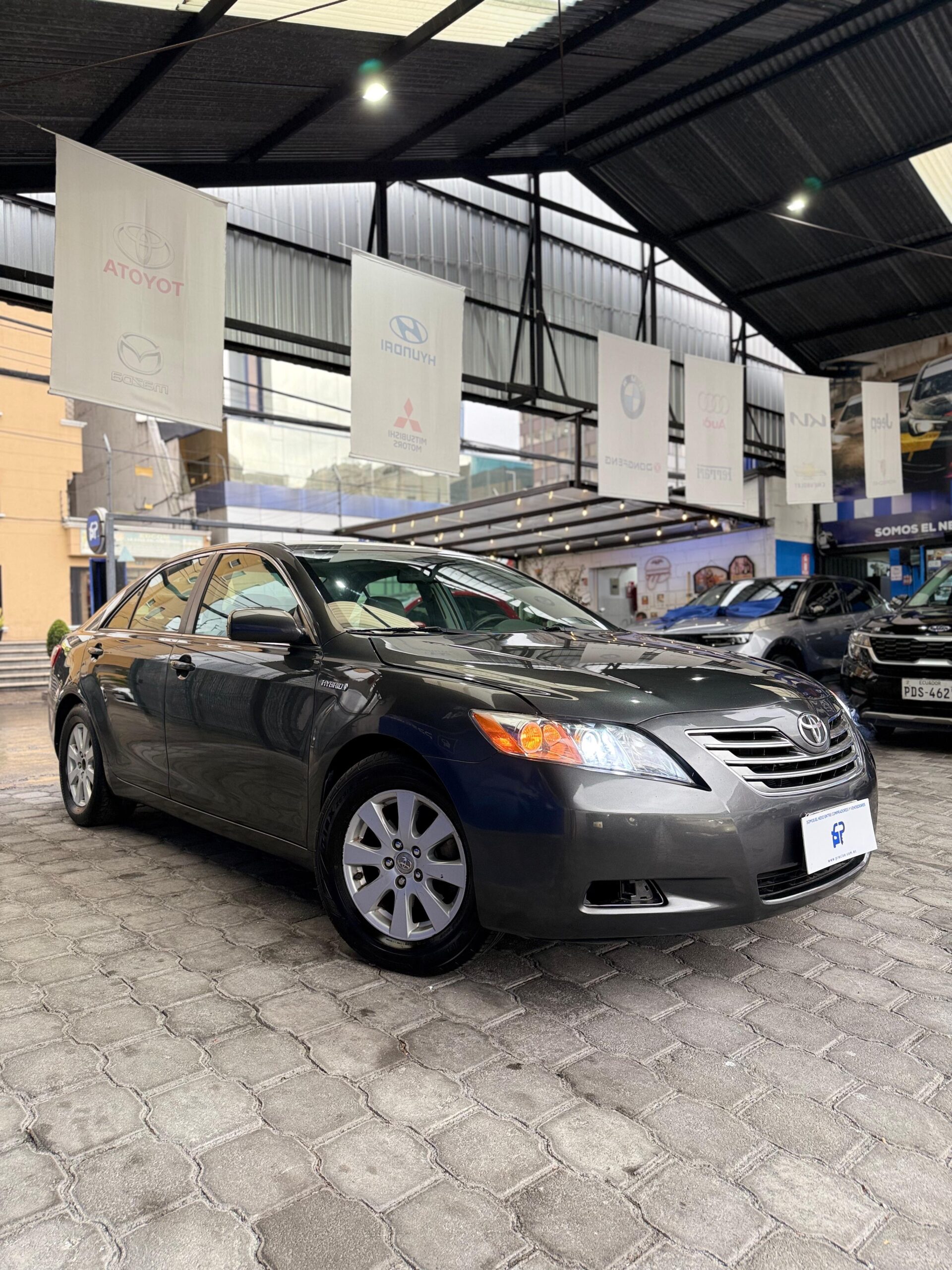 TOYOTA – CAMRY HYBRID AC 2.4 5p 4×2 TA