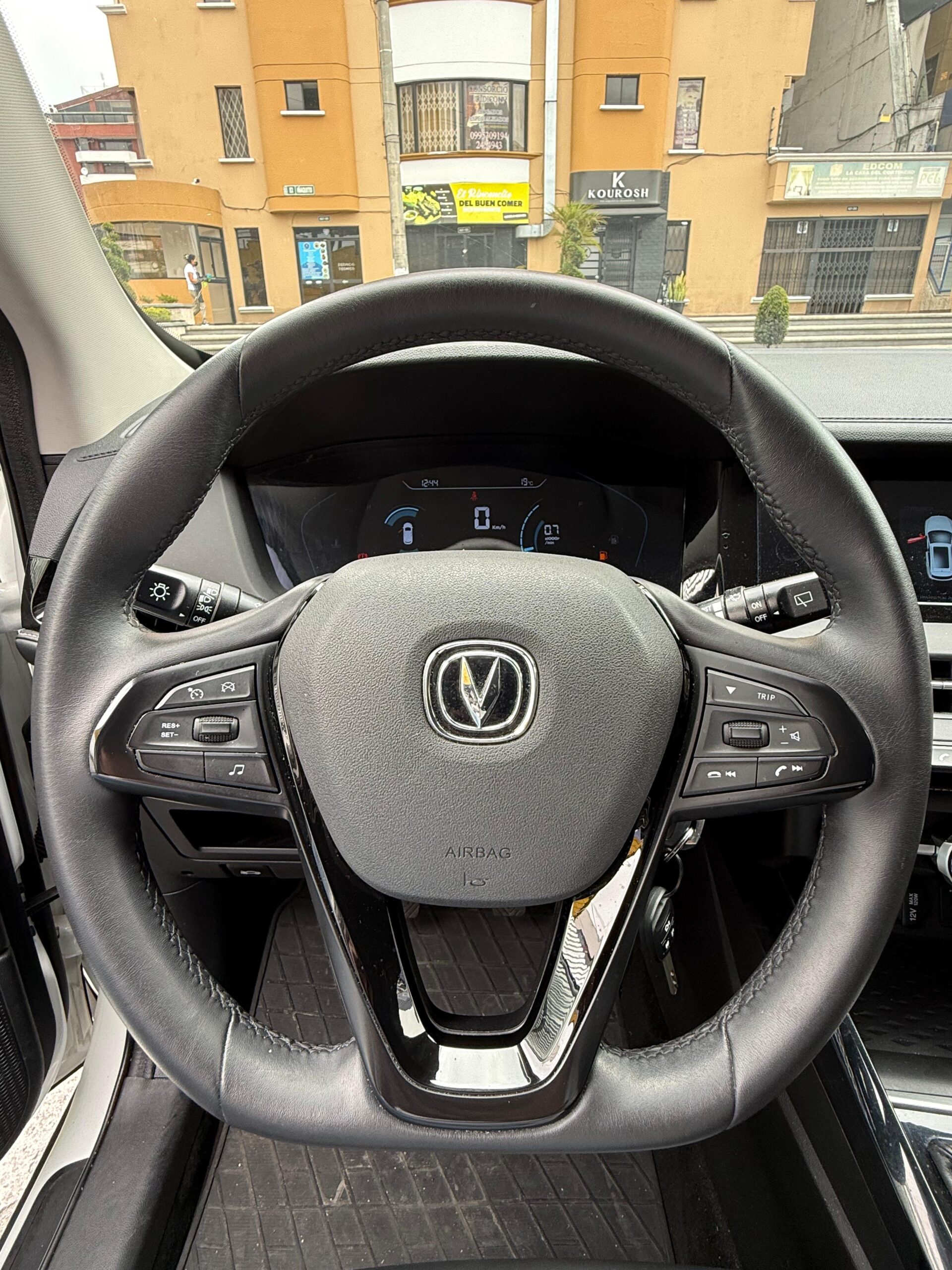 CHANGAN – NEW CS15 ELITE AC 1.5 5p 4×2 TM