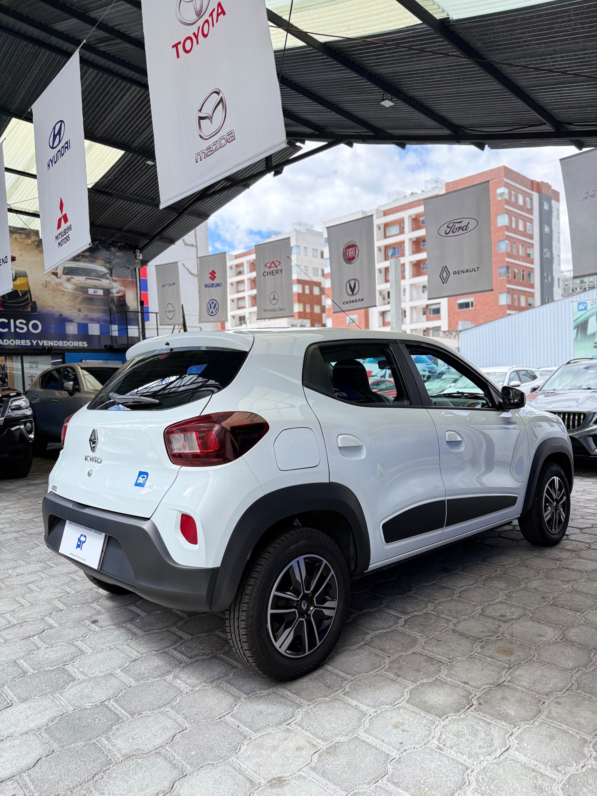 RENAULT – KWID INTENS AC 1.0 5p 4×2 TM