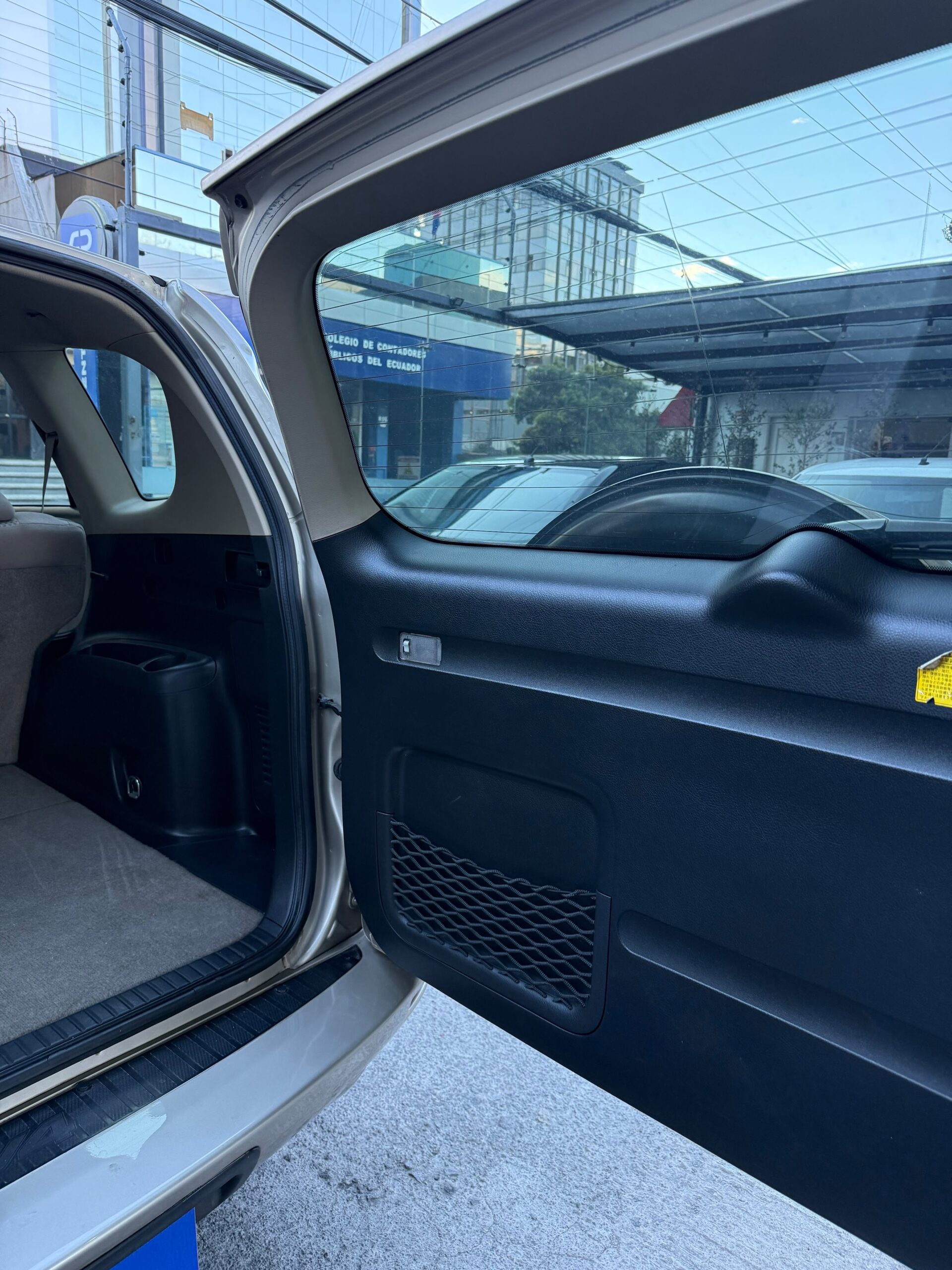 TOYOTA – RAV4 AC 2.4 5p 4×2 TA