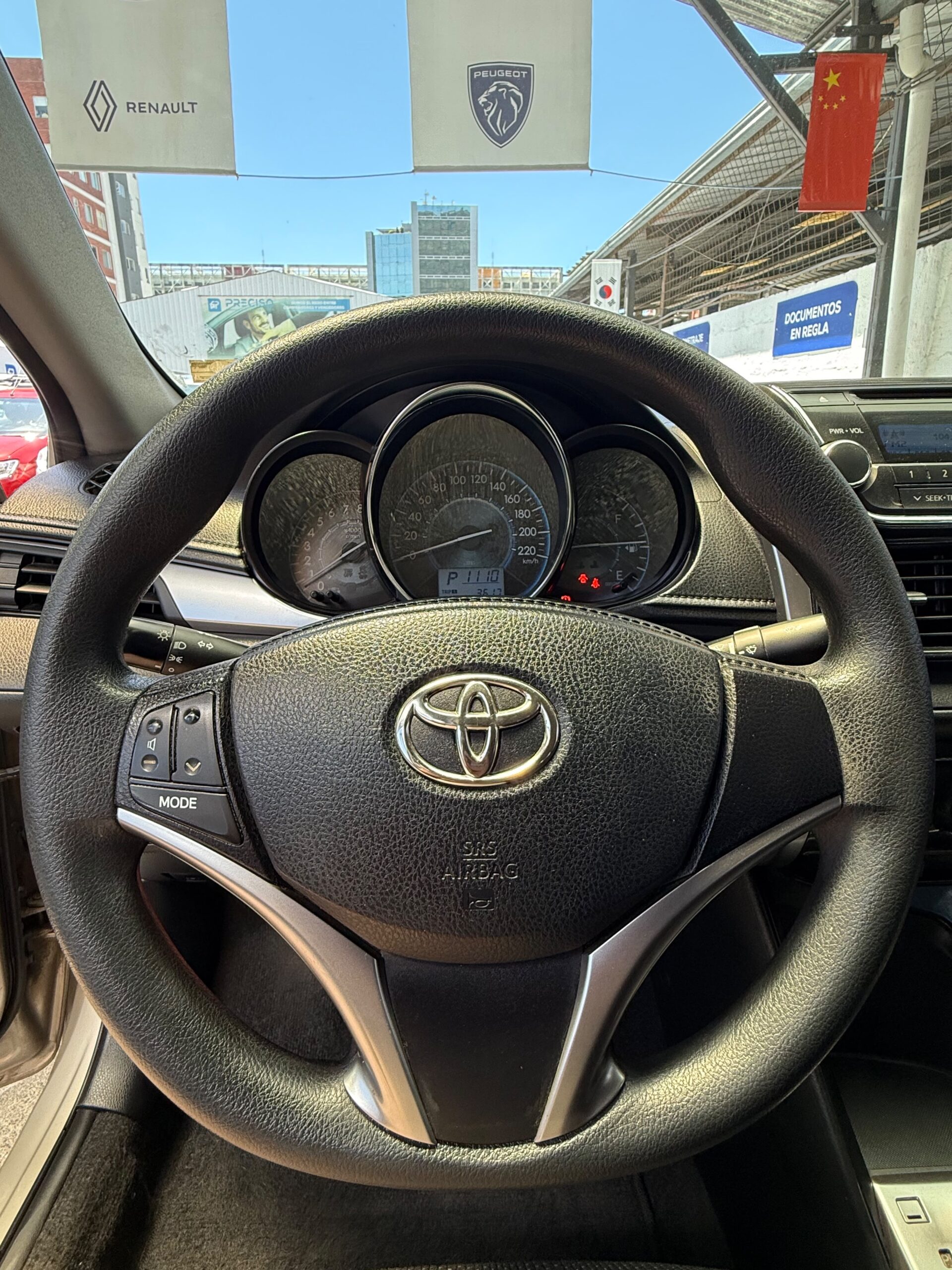 TOYOTA – NEW YARIS SD CVT AC 1.5 5p 4×2 TA