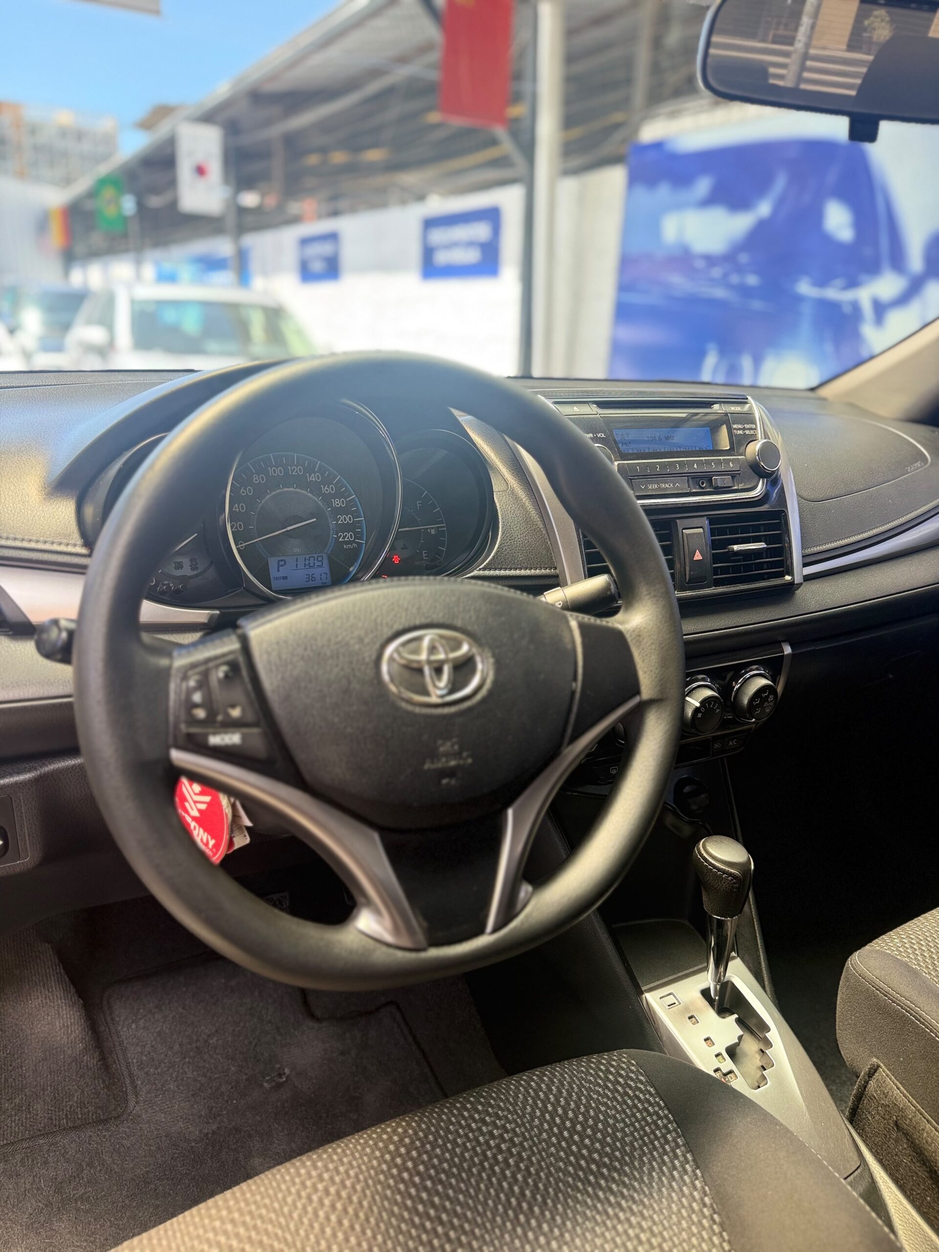 TOYOTA – NEW YARIS SD CVT AC 1.5 5p 4×2 TA
