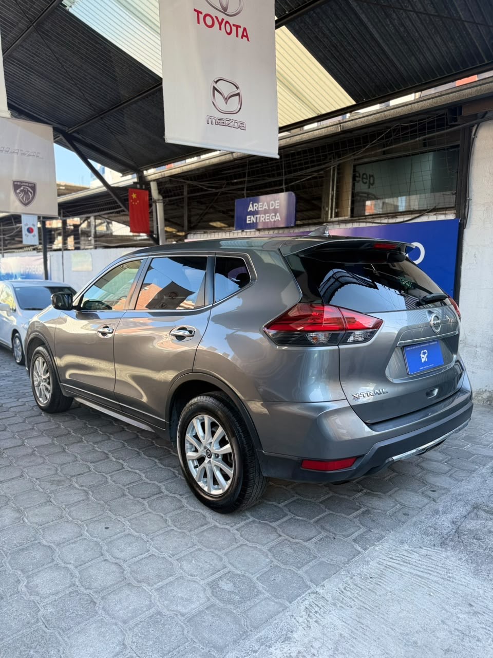 NISSAN – XTRAIL SENSE 2 ROW AC 2.5 5p 4×2 TA