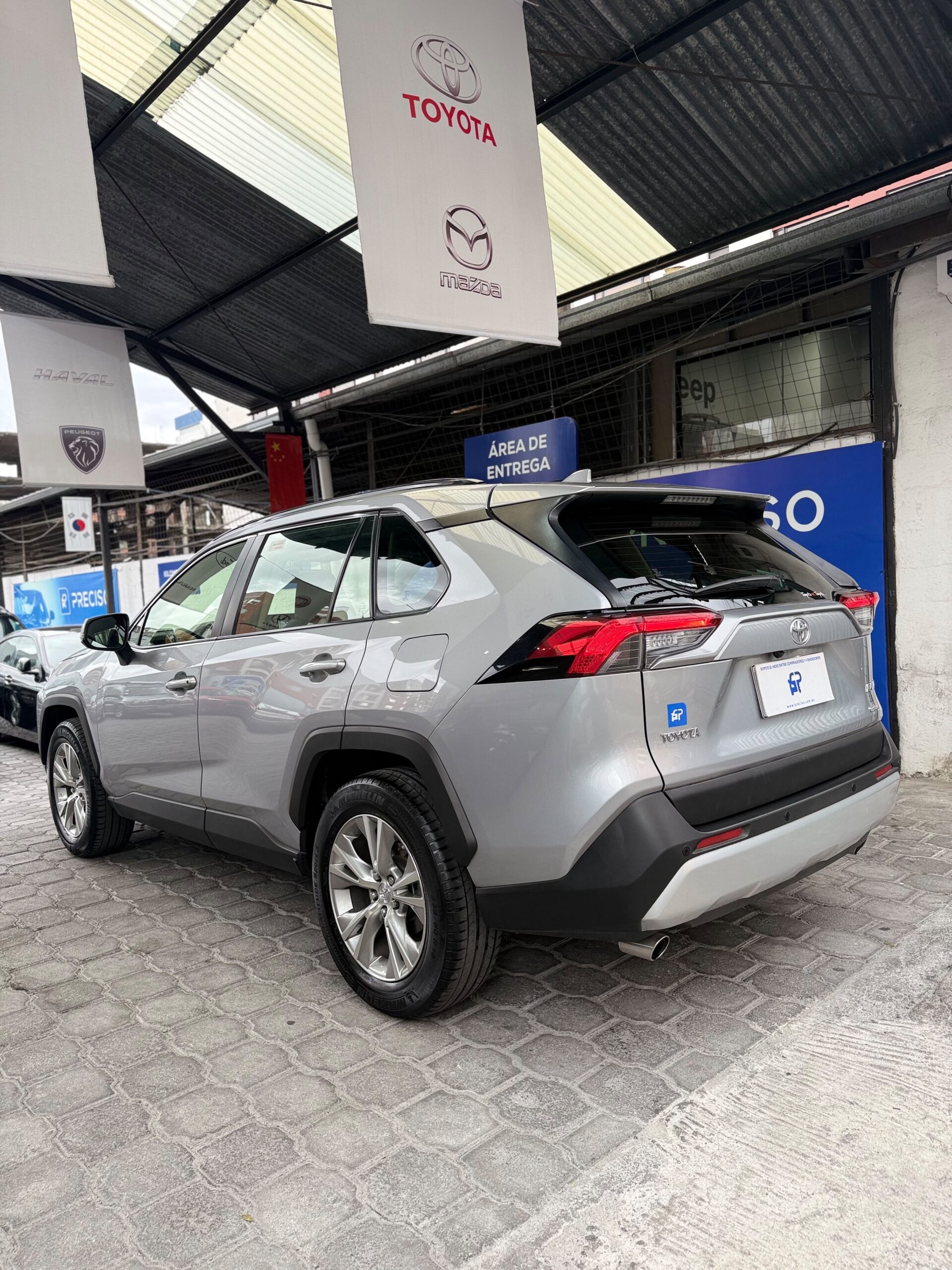 TOYOTA – RAV4 CVT AC 2.0 5p 4×2 TA