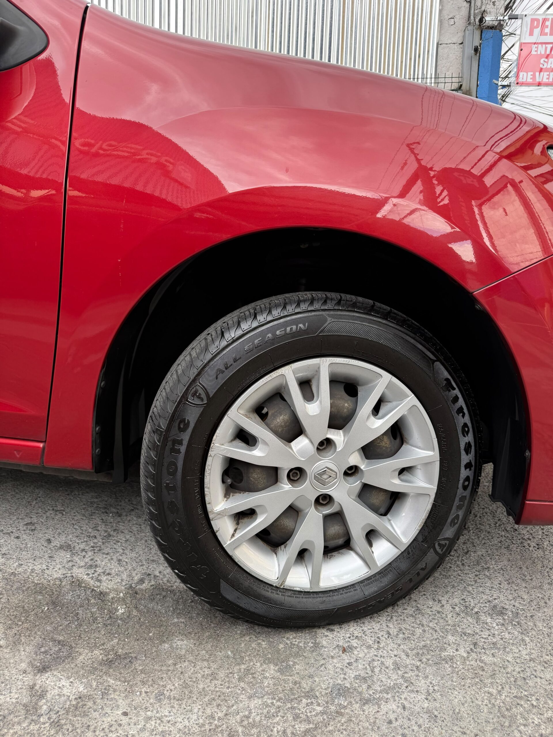 RENAULT – LOGAN ZEN AC 1.6 5p 4×2 TM