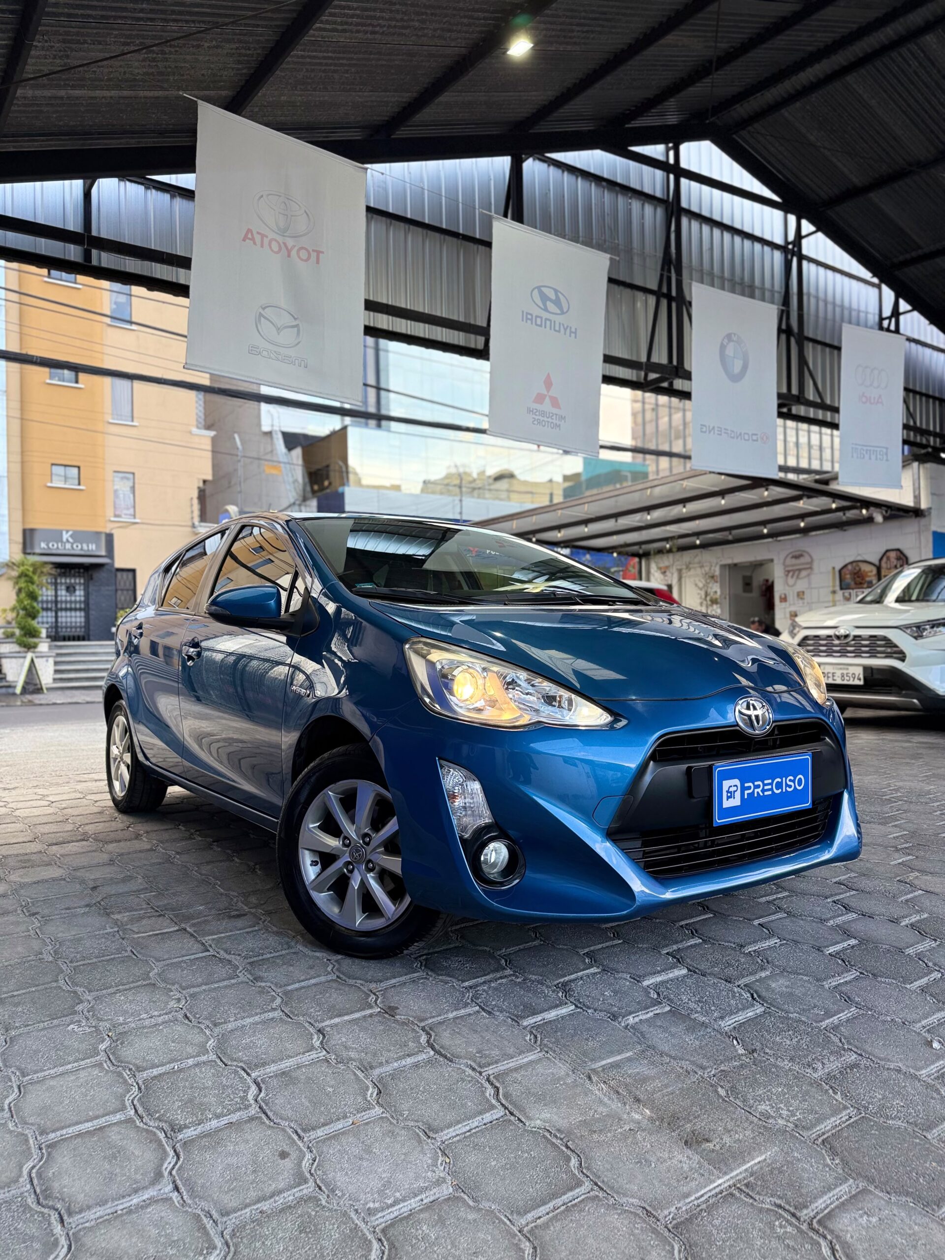 TOYOTA – PRIUS C SPORT AC 1.5 5p 4×2 TA