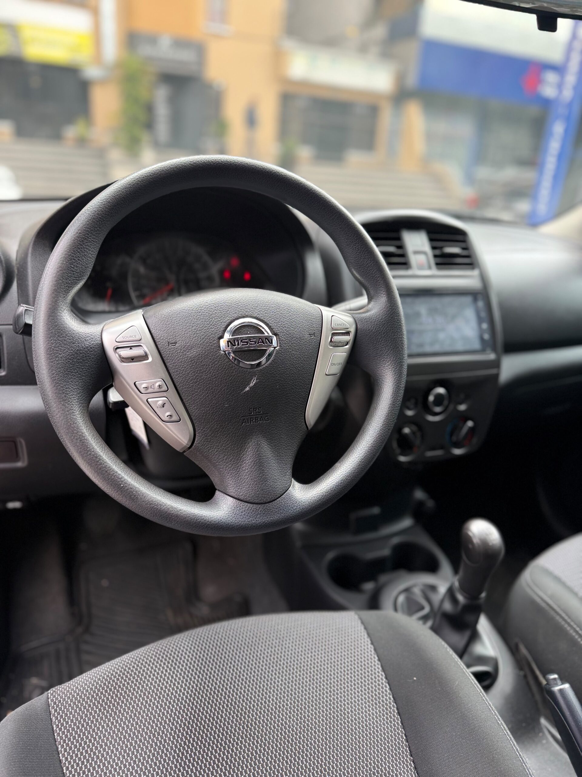 NISSAN – VERSA AC 1.6 5p 4×2 TM