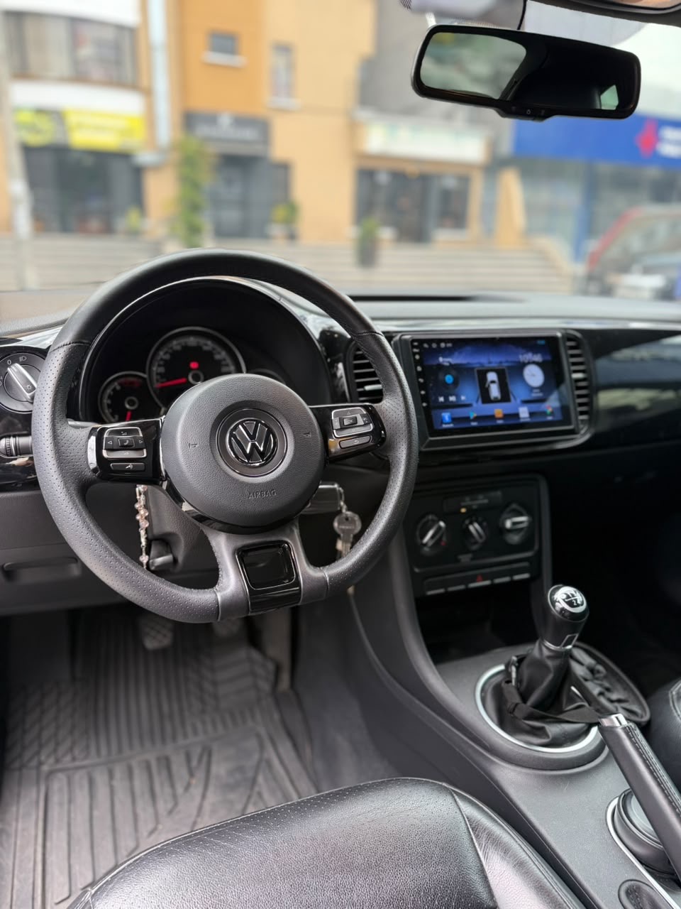 VOLKSWAGEN – NEW BEETLE AC 2.5 3p 4×2 TM