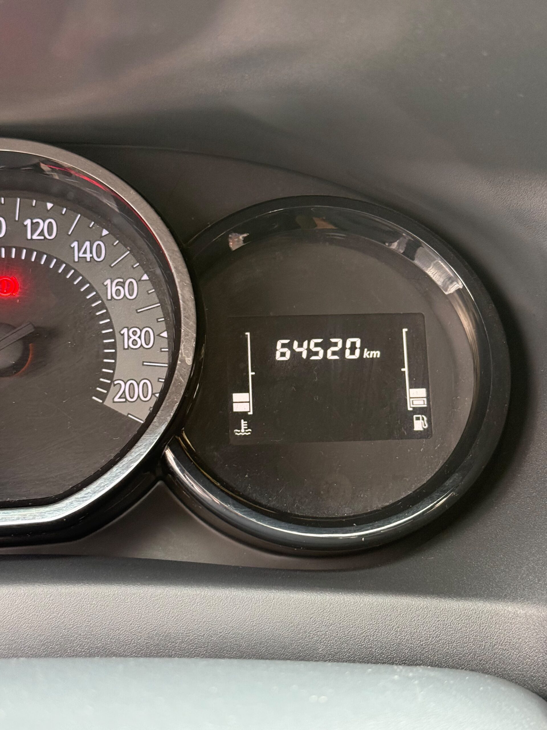 RENAULT – LOGAN ZEN AC 1.6 5p 4×2 TM