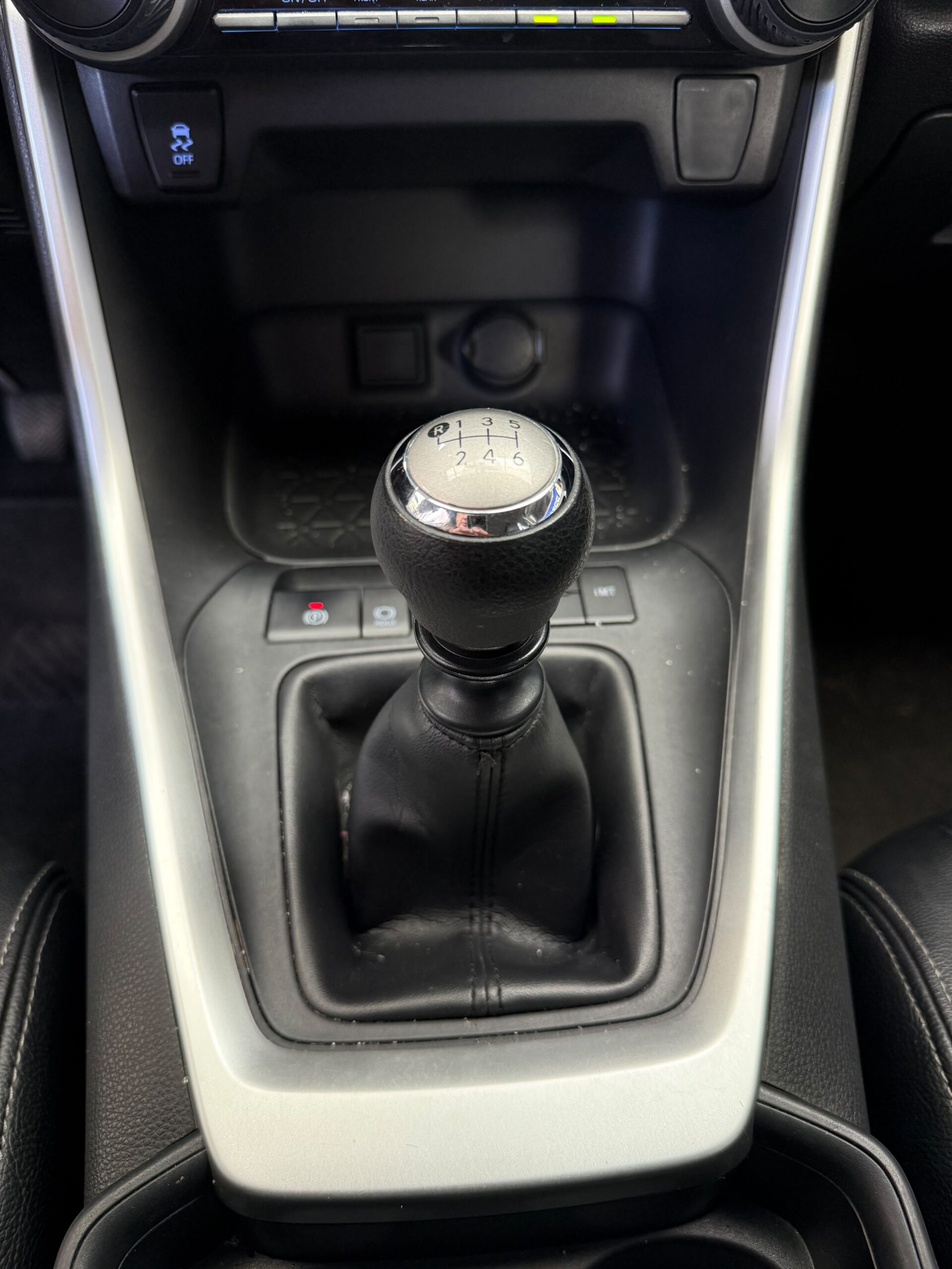 TOYOTA – RAV4 LS AC 2.0 5p 4×2 TM
