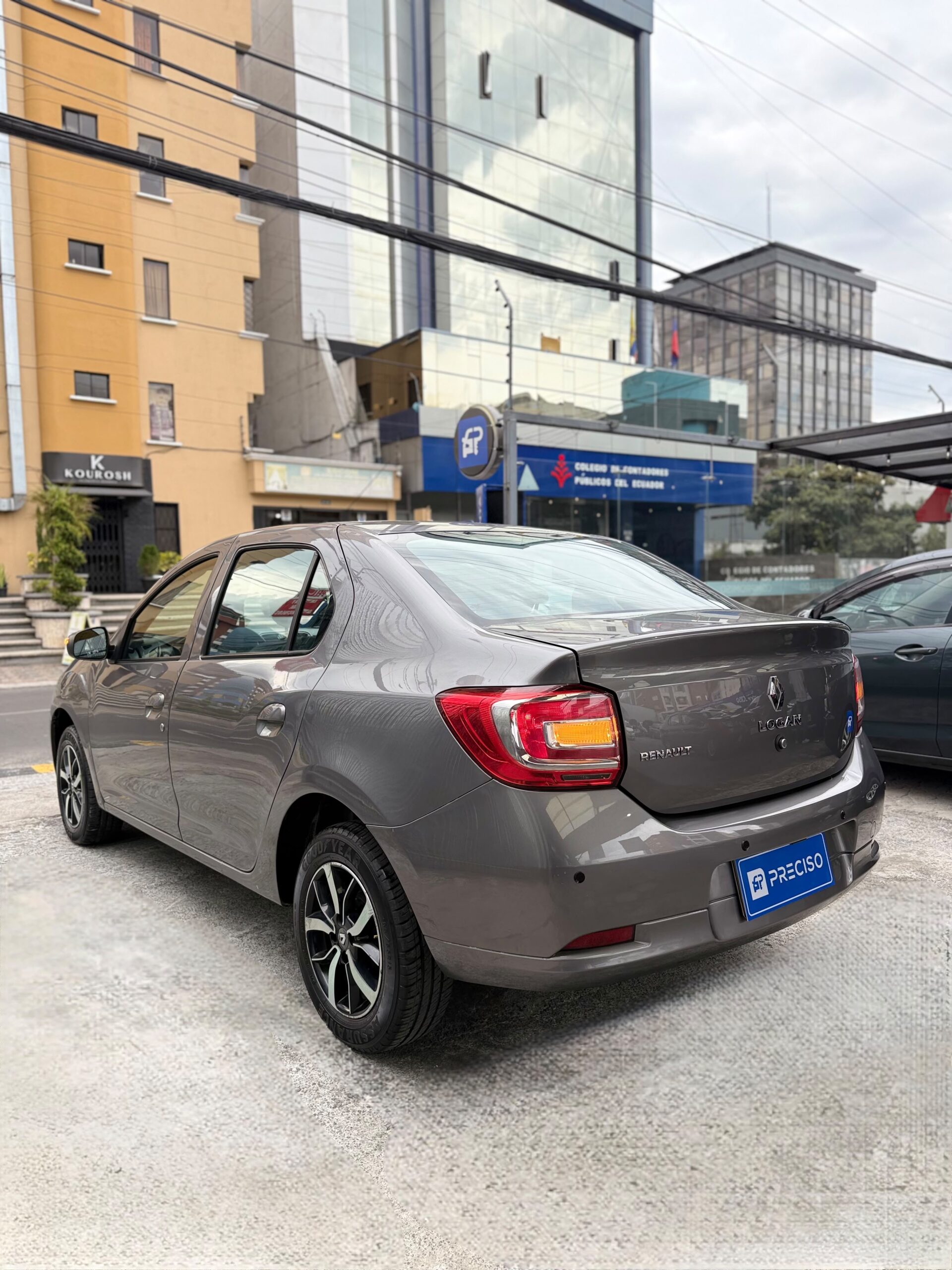 RENAULT – LOGAN ZEN AC 1.6 5p 4×2 TM